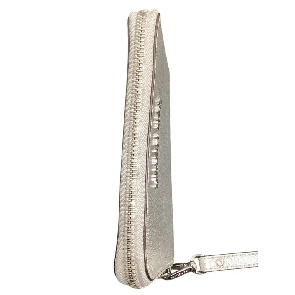 Michael Kors Wallet Women’s 1 Size Wristlet Style Saffiano Leather Zipper Silver